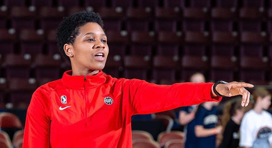 Raptors 905 Junior Coach Wumi Agunbiade Also Helps Female Student-Athletes Connect The Dots With Hoopers Loop